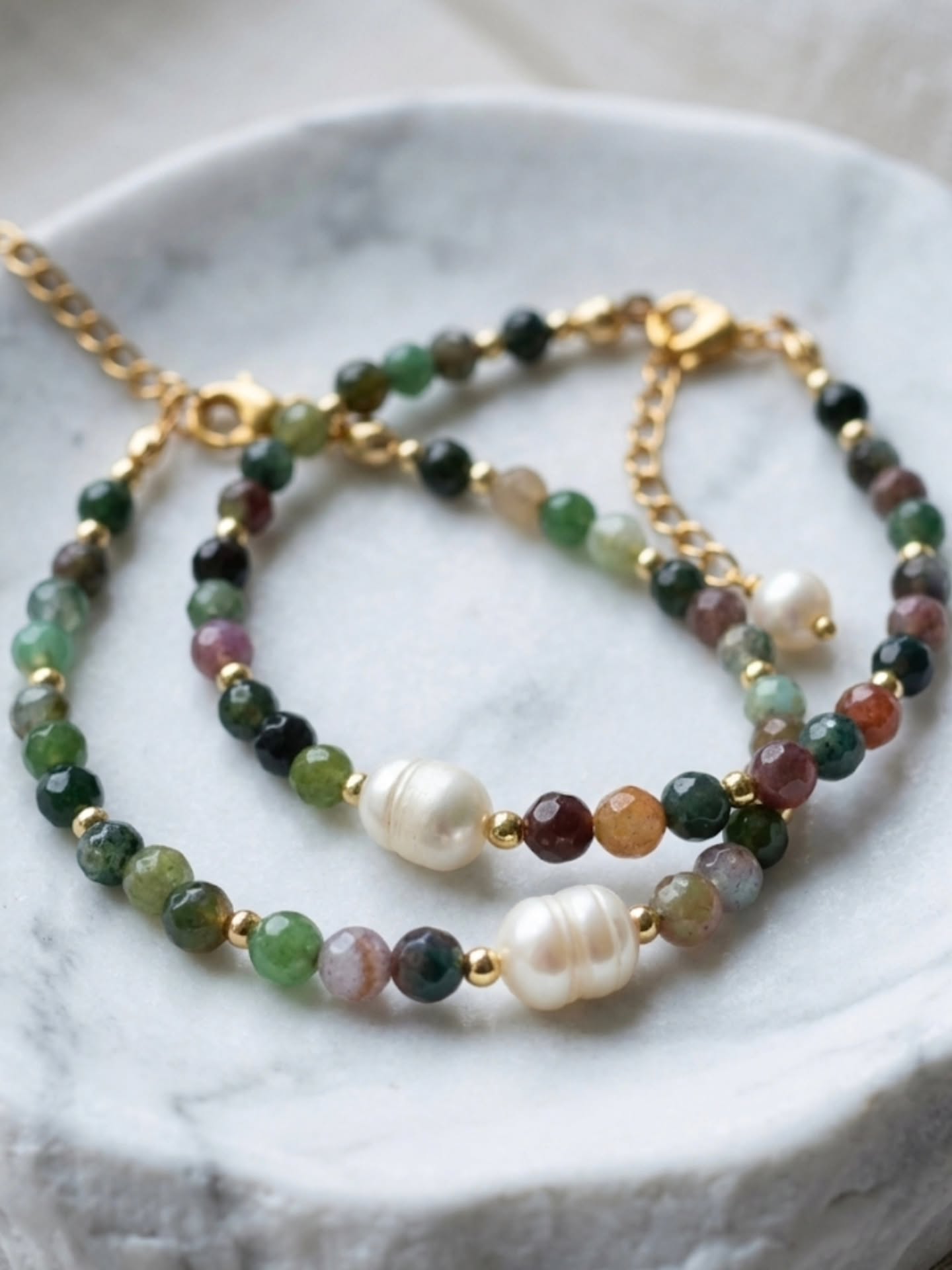 Pulseras metal dorado y piedras naturales – Annie Studio